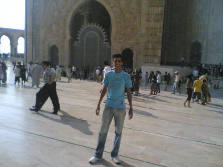 c'est moi devent la mosqu&eacute; hasaneII